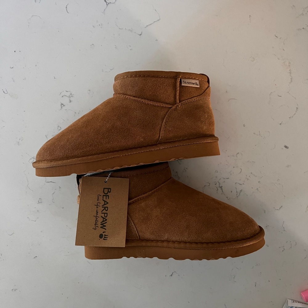 Bearpaw Women's Shorty Boot